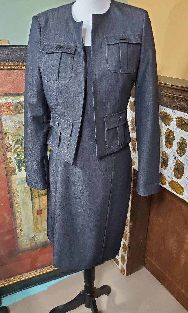 Ellen Tracey ladies dress suit